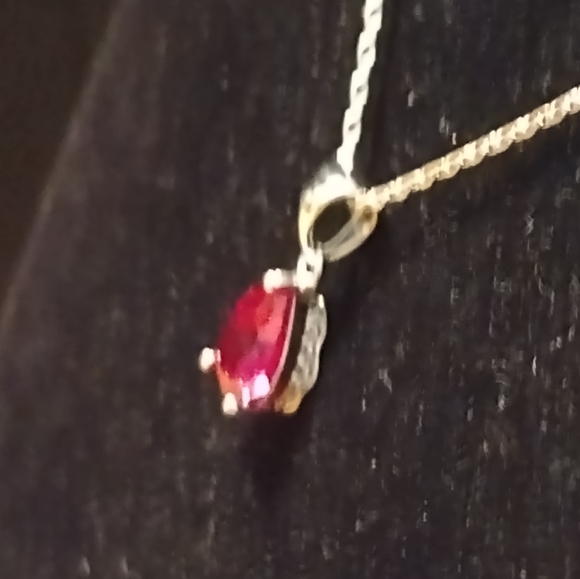 Natural authentic ruby sterling jewelery set - Picture 16 of 16